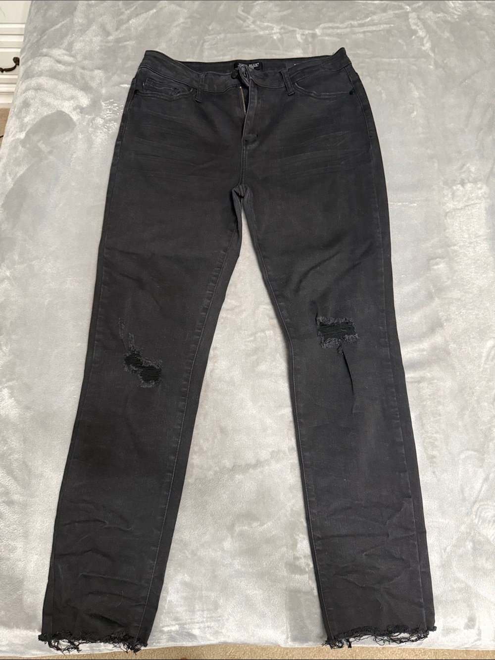 Judy Blue Black Skinny Ripped Jeans style 88137 item 72508